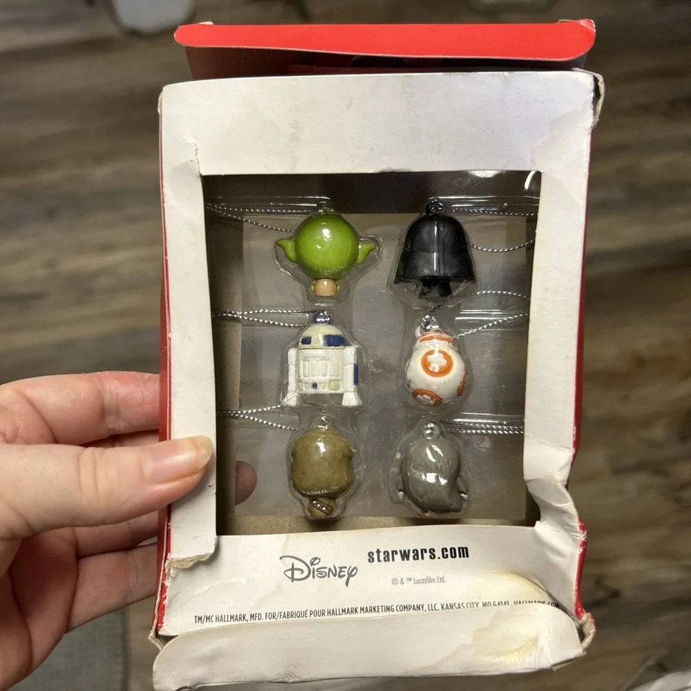 Hallmark Star Wars Set Of 6 MINI Christmas Tree Ornaments Chewbacca R2-D2 BB-8